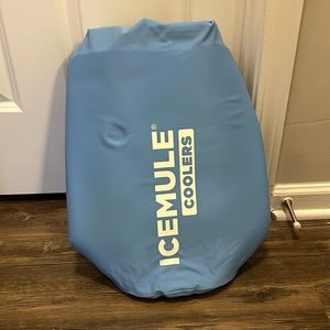 Brand new ice mule medium 15l cooler bag in light blue